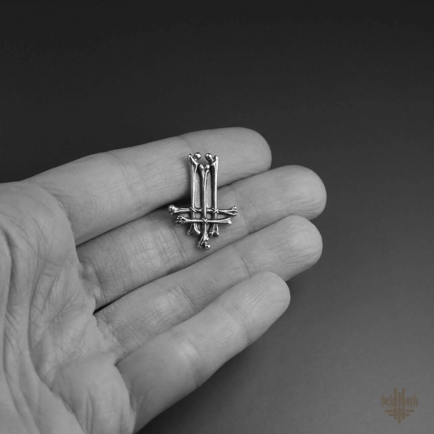 A Behemoth 'Trivmviratvs Bones' sterling silver pin - Image 4