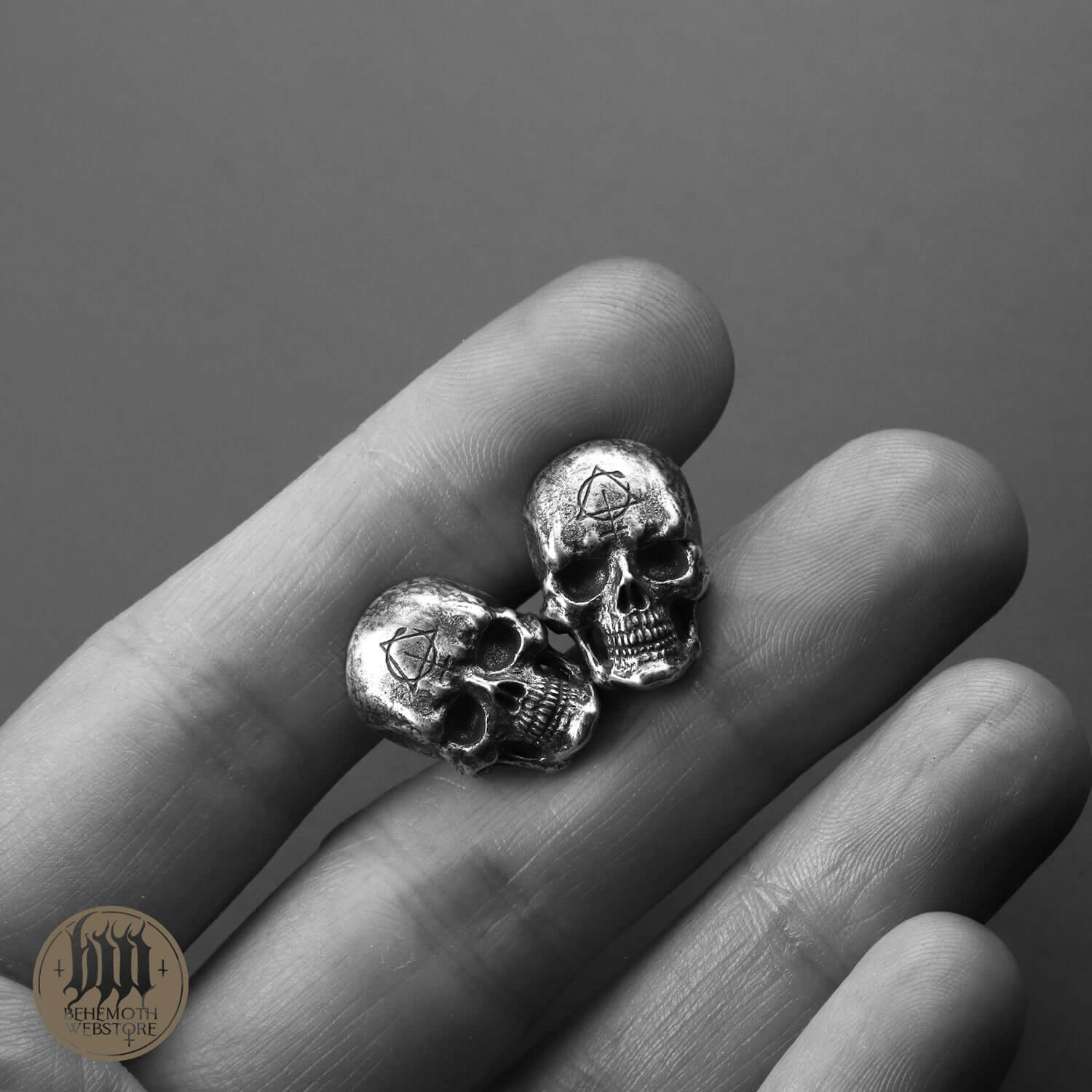 Behemoth 'Contra Skull' sterling silver cufflinks - Image 2