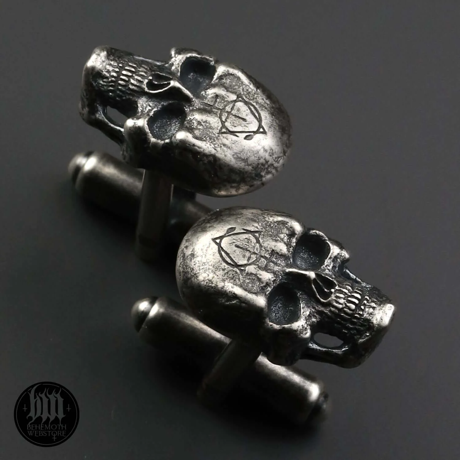 Behemoth 'Contra Skull' sterling silver cufflinks - Image 4