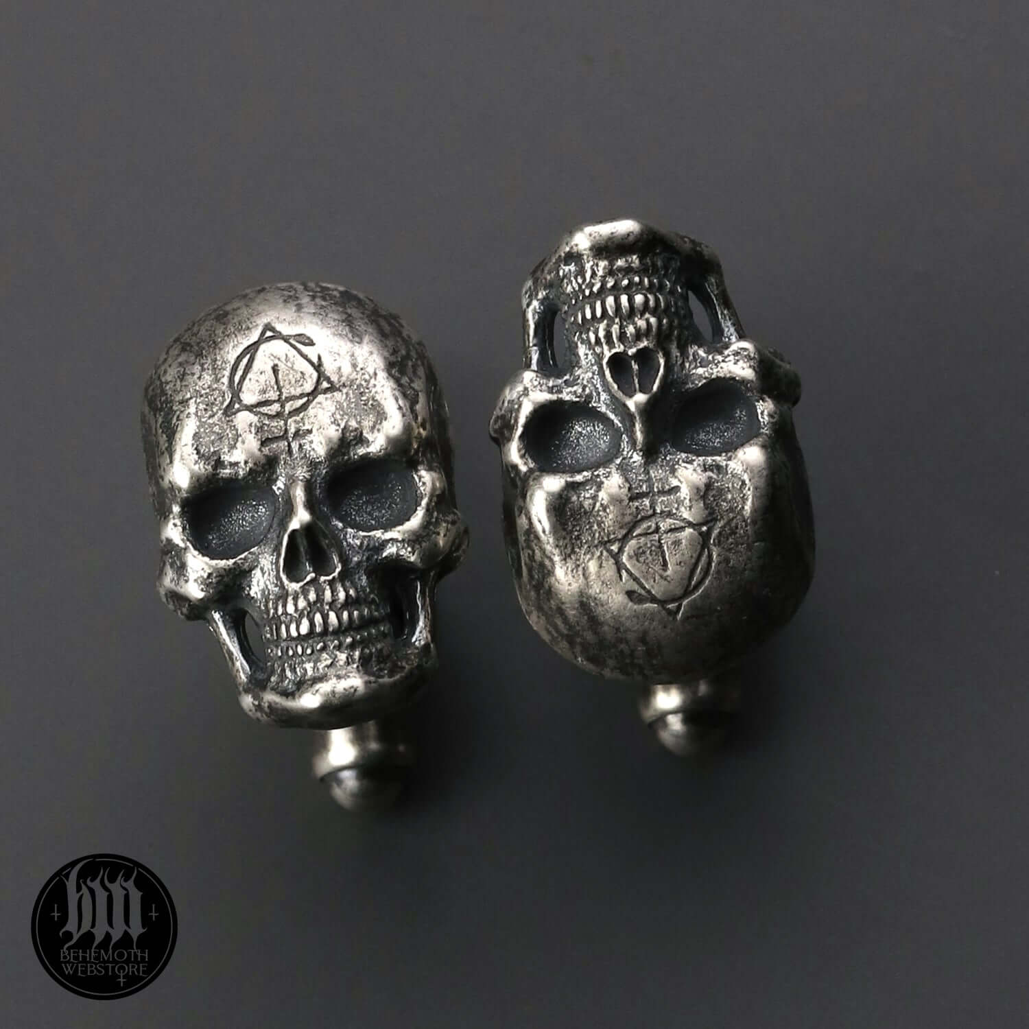 Behemoth 'Contra Skull' sterling silver cufflinks - Image 6