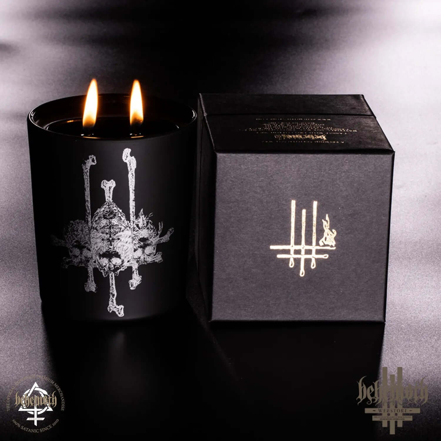 A soy scented candle in a glass jar Behemoth 'Trivmviratvs' - Image 4