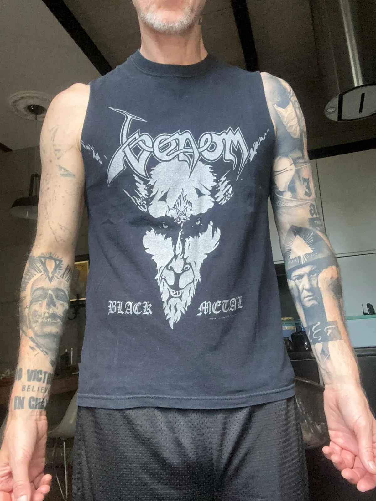 Vintage Hell – VENOM – Black Metal (Cut Off) (Cut Off Shirt)